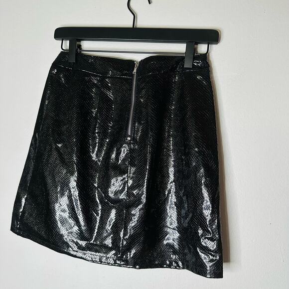 TIGER MIST Black Snakeskin Faux Mini Silver Circle Side Detail Skirt Size Small - Picture 4 of 6